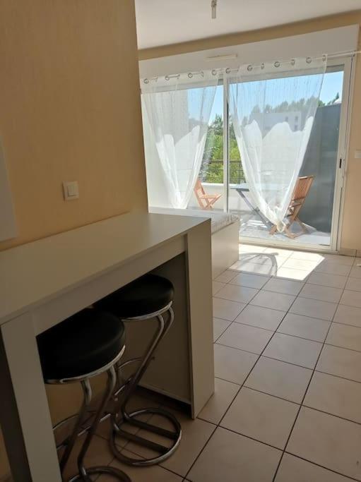 Studio Sur La Plage Des Dagueys Libourne Exterior photo